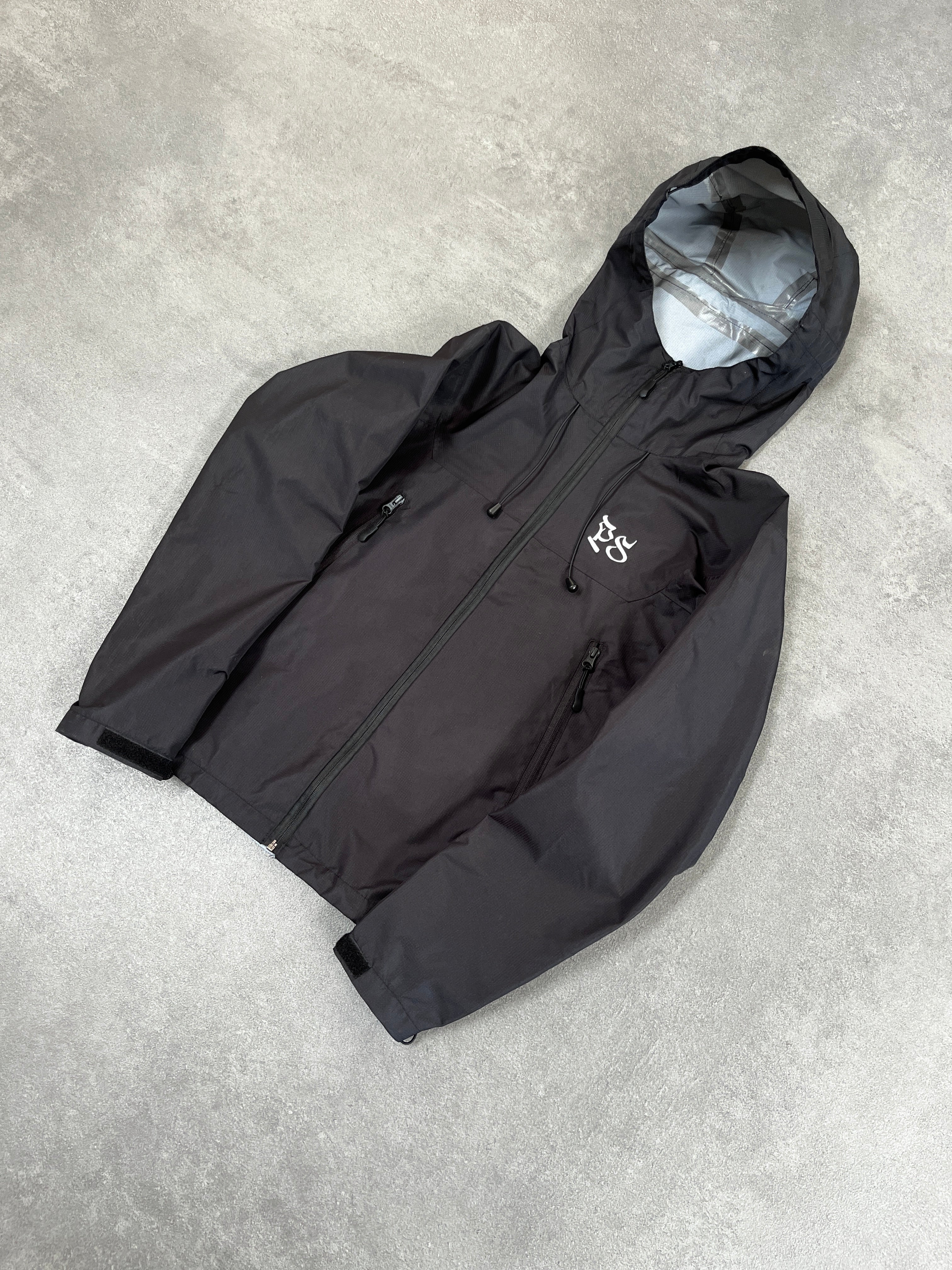 BLACK RIPSTOP RAIN JACKET - Image 3