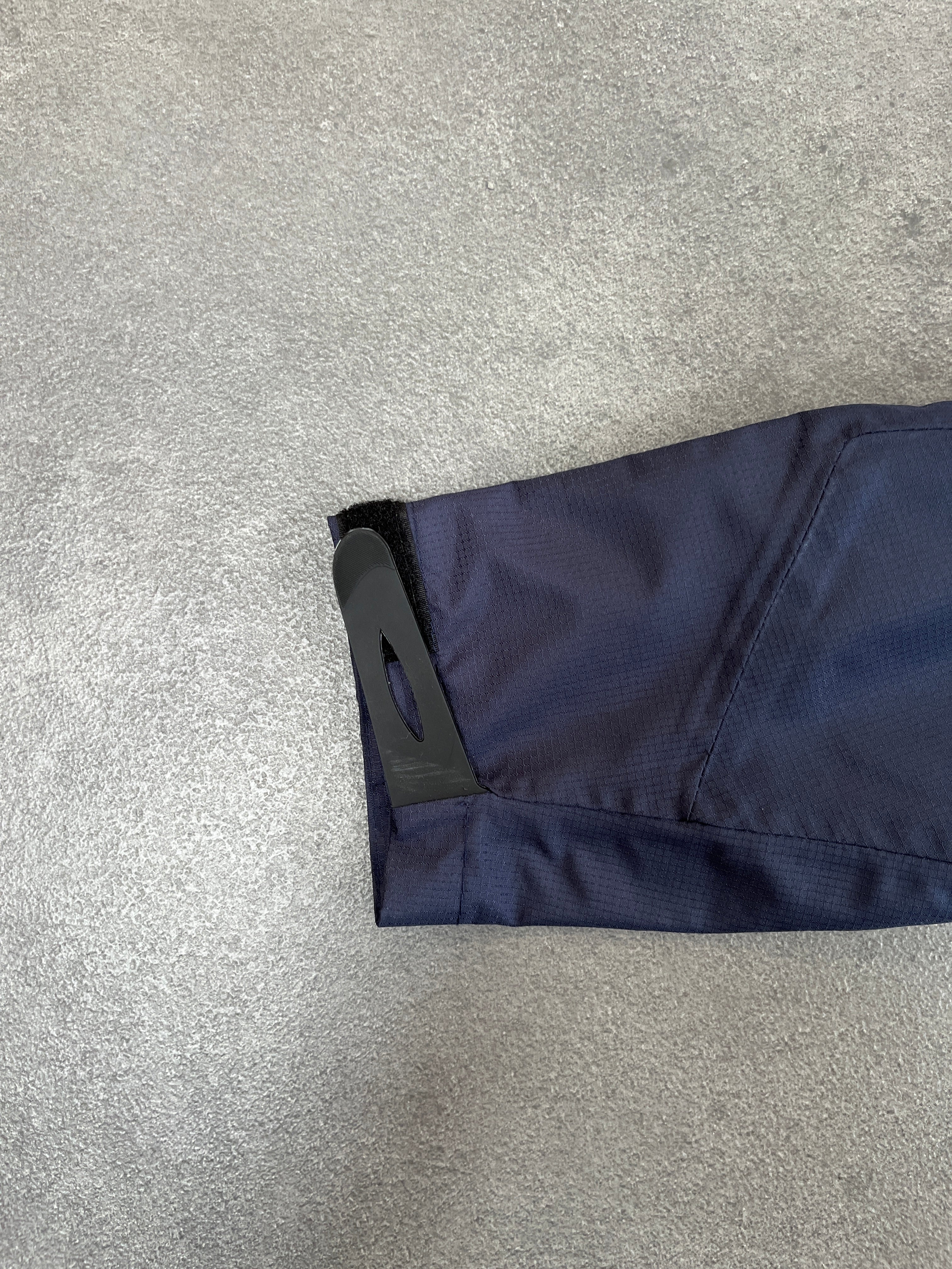 NAVY RIPSTOP RAIN JACKET - Image 6