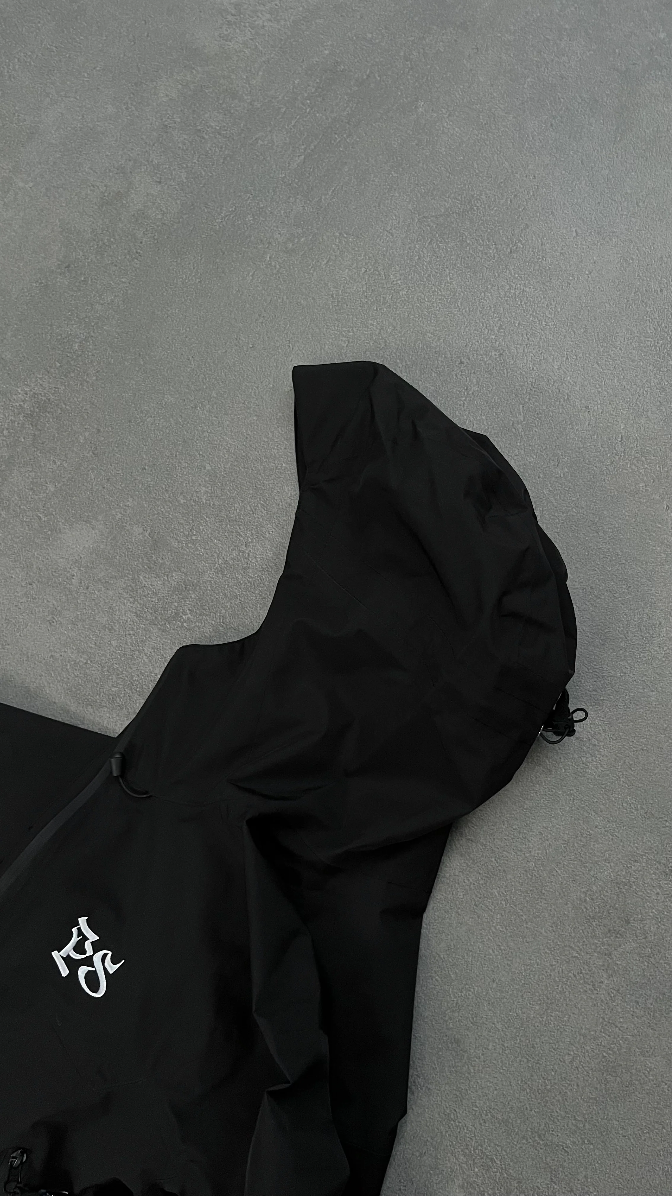 VANTA BLACK RAIN JACKET - Image 5